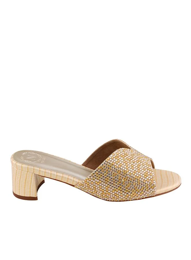 نيكولي Alessia